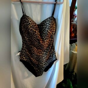 Gottex Leopard Print Reversible to Black & Leopard One-Piece Swimsuit Size XL.